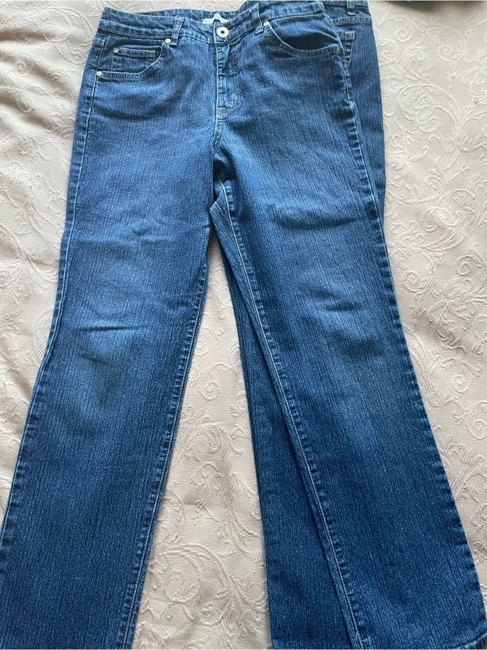 Bandolino jeans pair